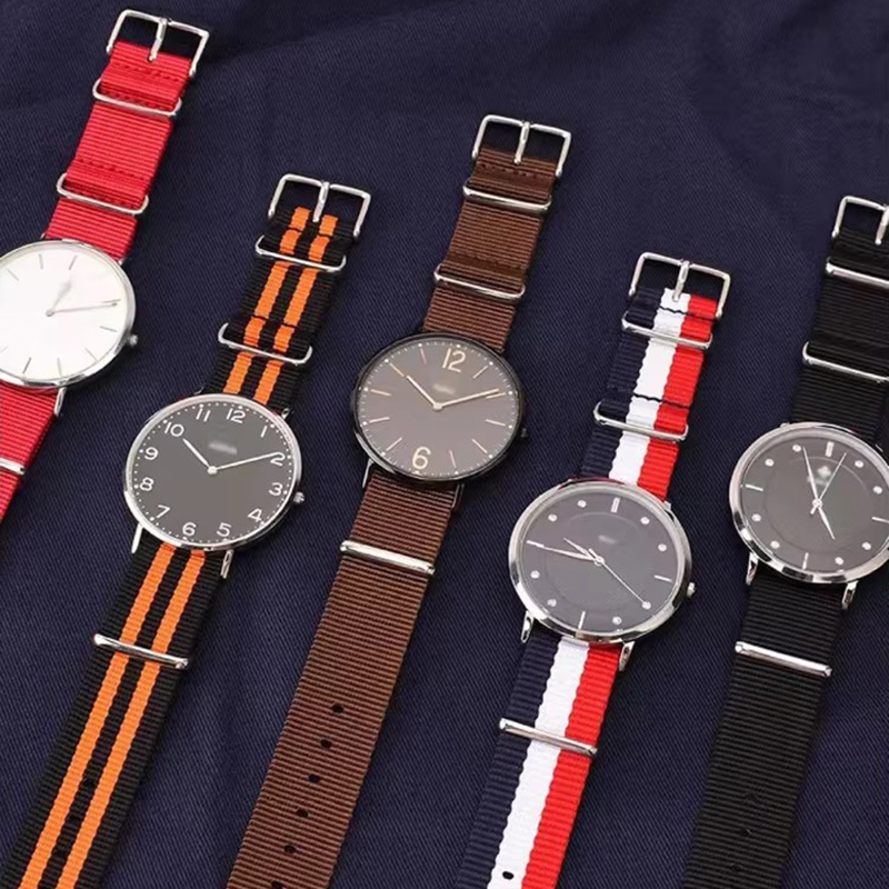 Nato Strap Nylon - 時計バンド用織りストラップ、丈夫な生地、ナイロンストラップ、ベルトバックル、18mm、20mm、22mm、24mm、18mm、20mm、24mm