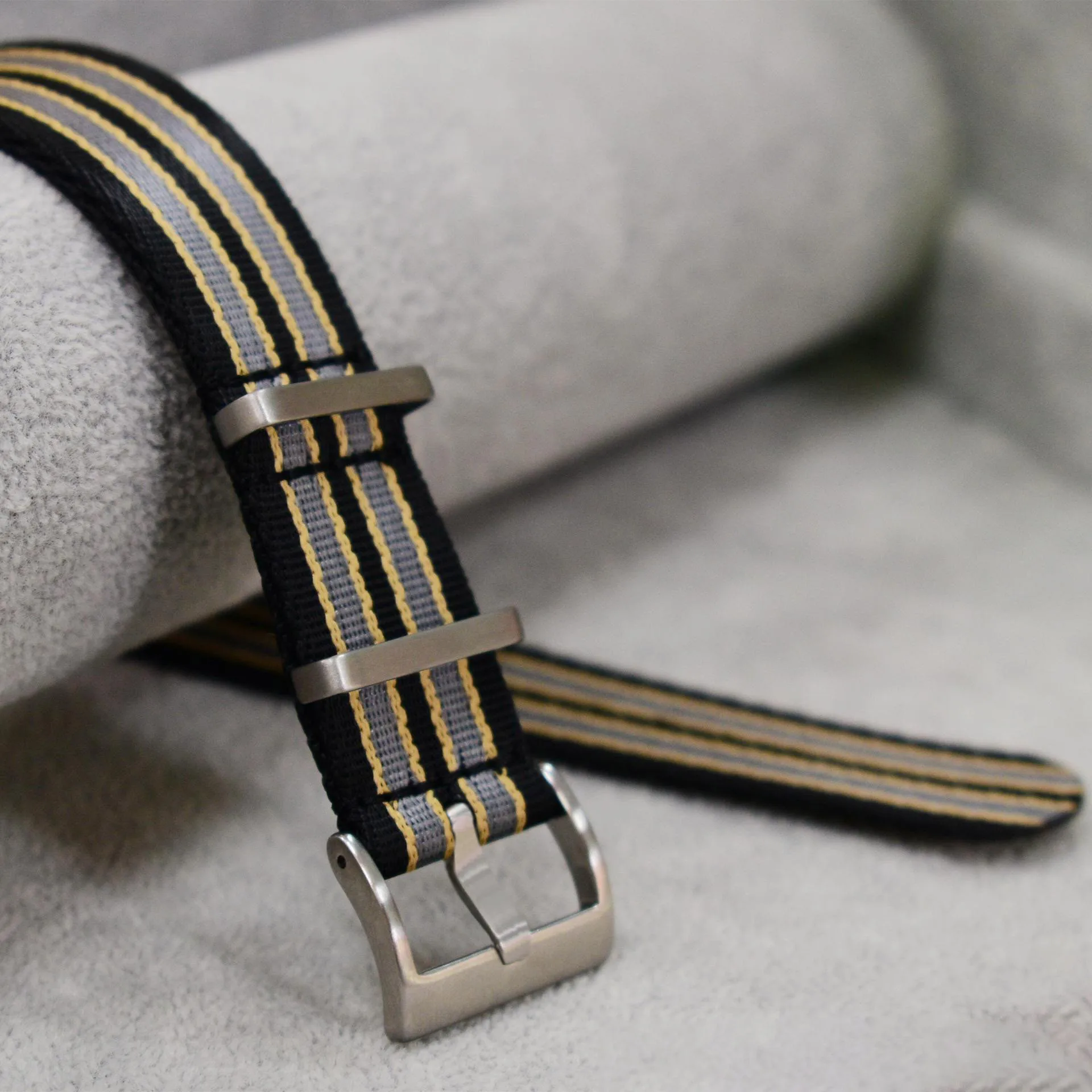 20mm ナイロン時計ストラップ オメガ 007 交換用高密 - Nato Strap Nylon のレビューと価格